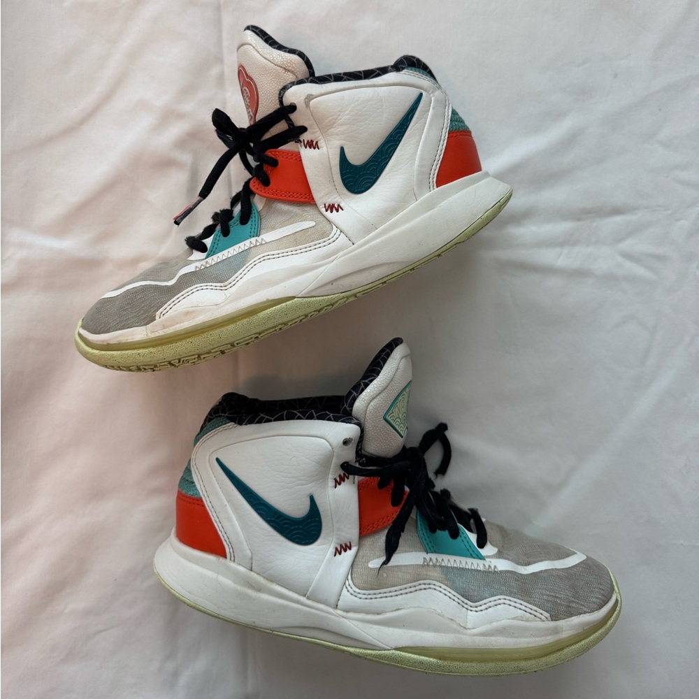 Nike Kyrie Infinity CNY Sneakers